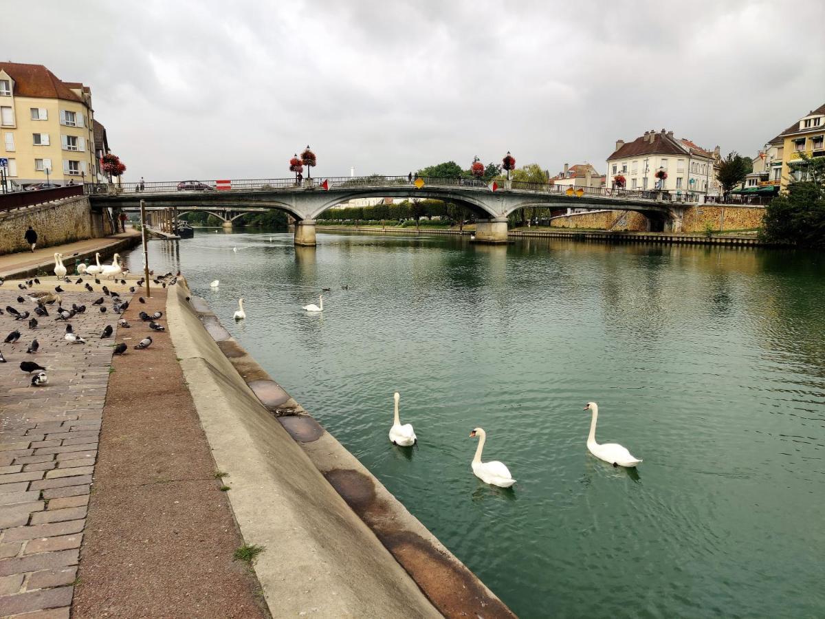 Charmant 2 Pieces A Quelques Minutes De Disneyland. Lagny-sur-Marne Екстер'єр фото